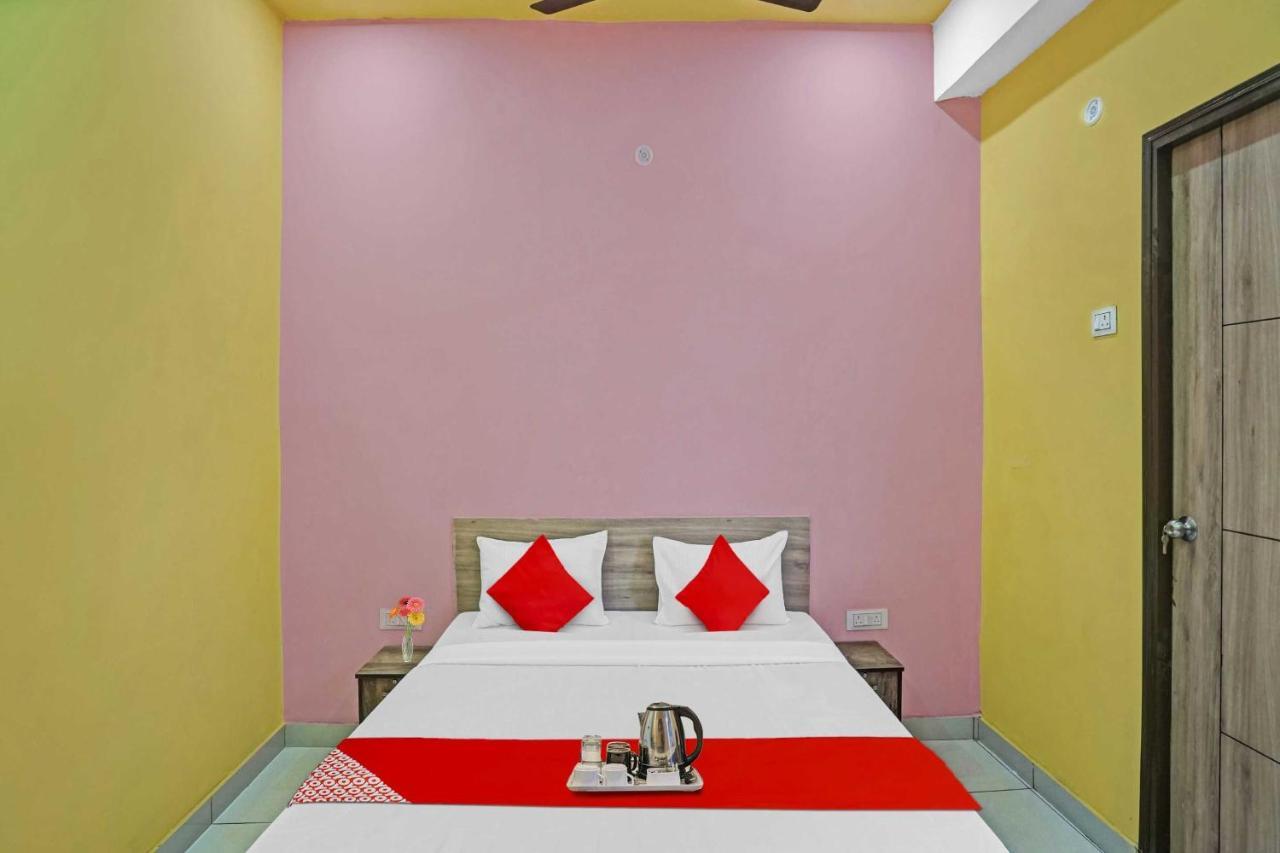 Hotel O Dahleez Noida Exterior photo
